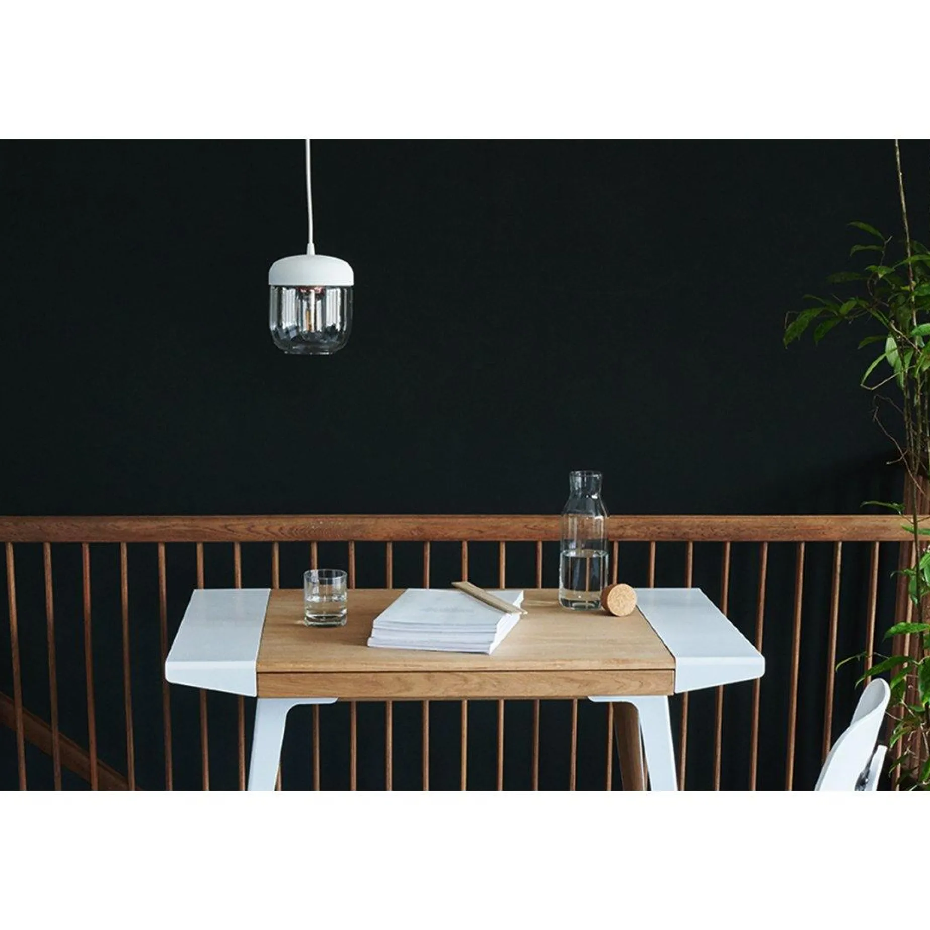 Acorn | white polished steel