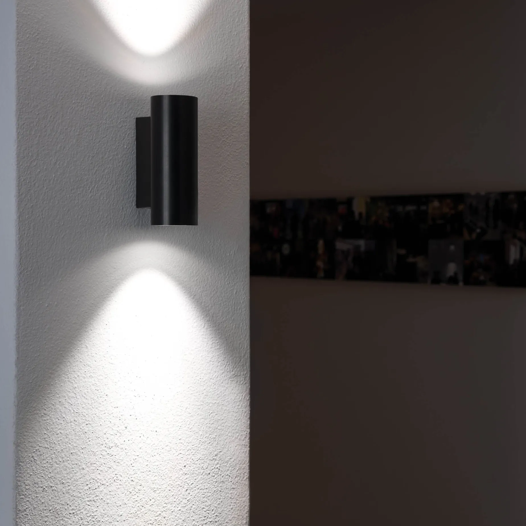 Ago applique wall | brown anodized aluminium
