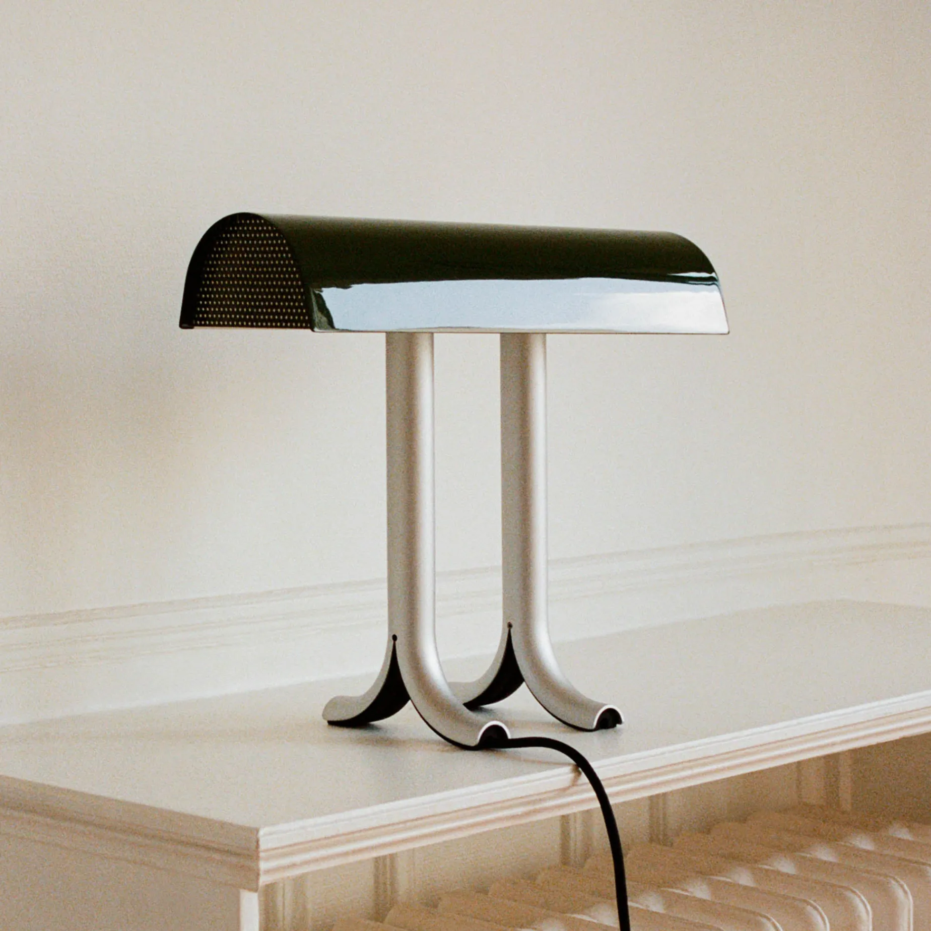 Anagram table lamp | seaweed green