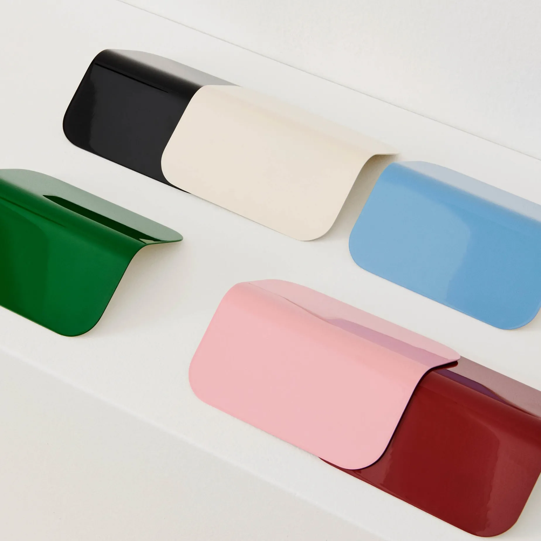 Apex table | emerald green