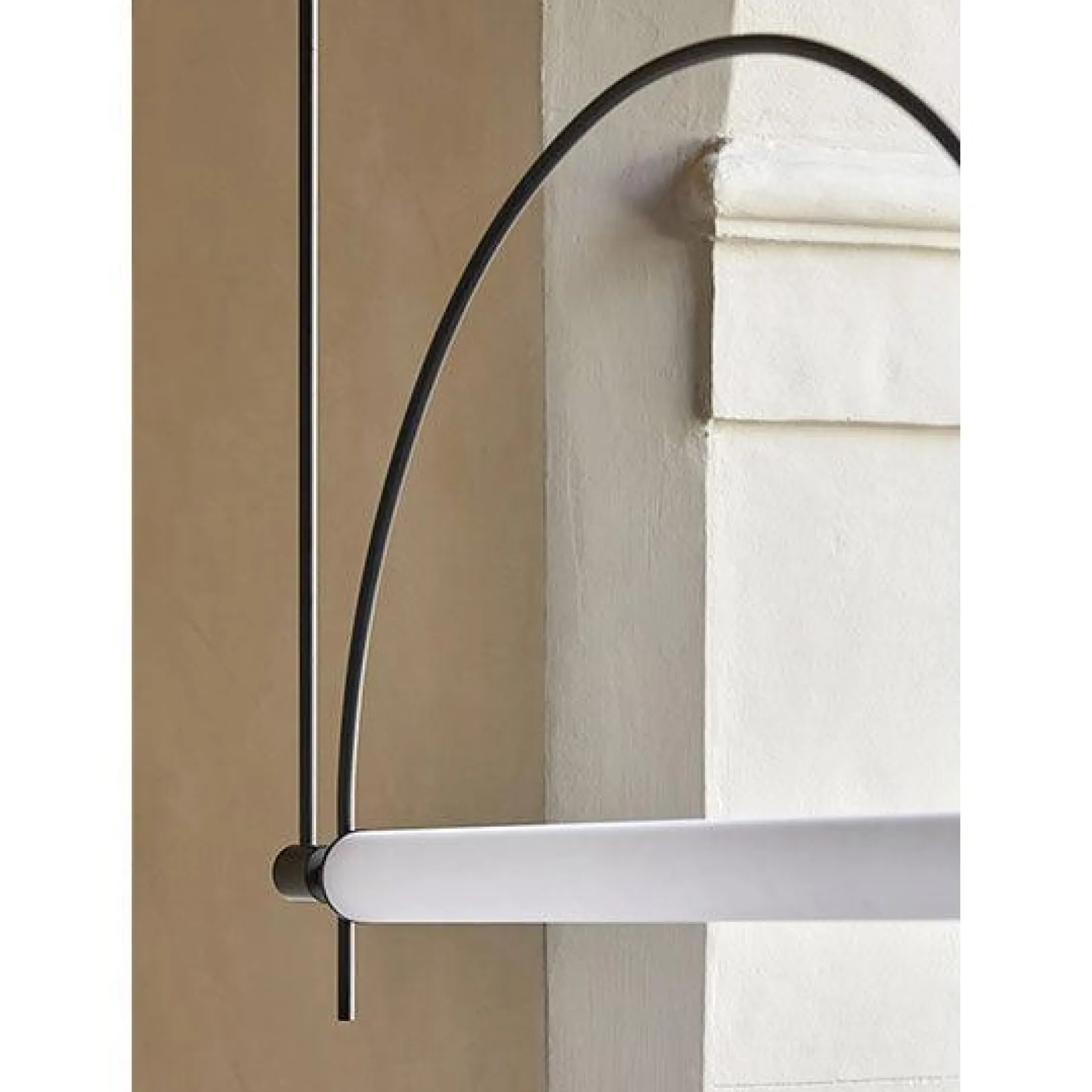 Arc | matt black