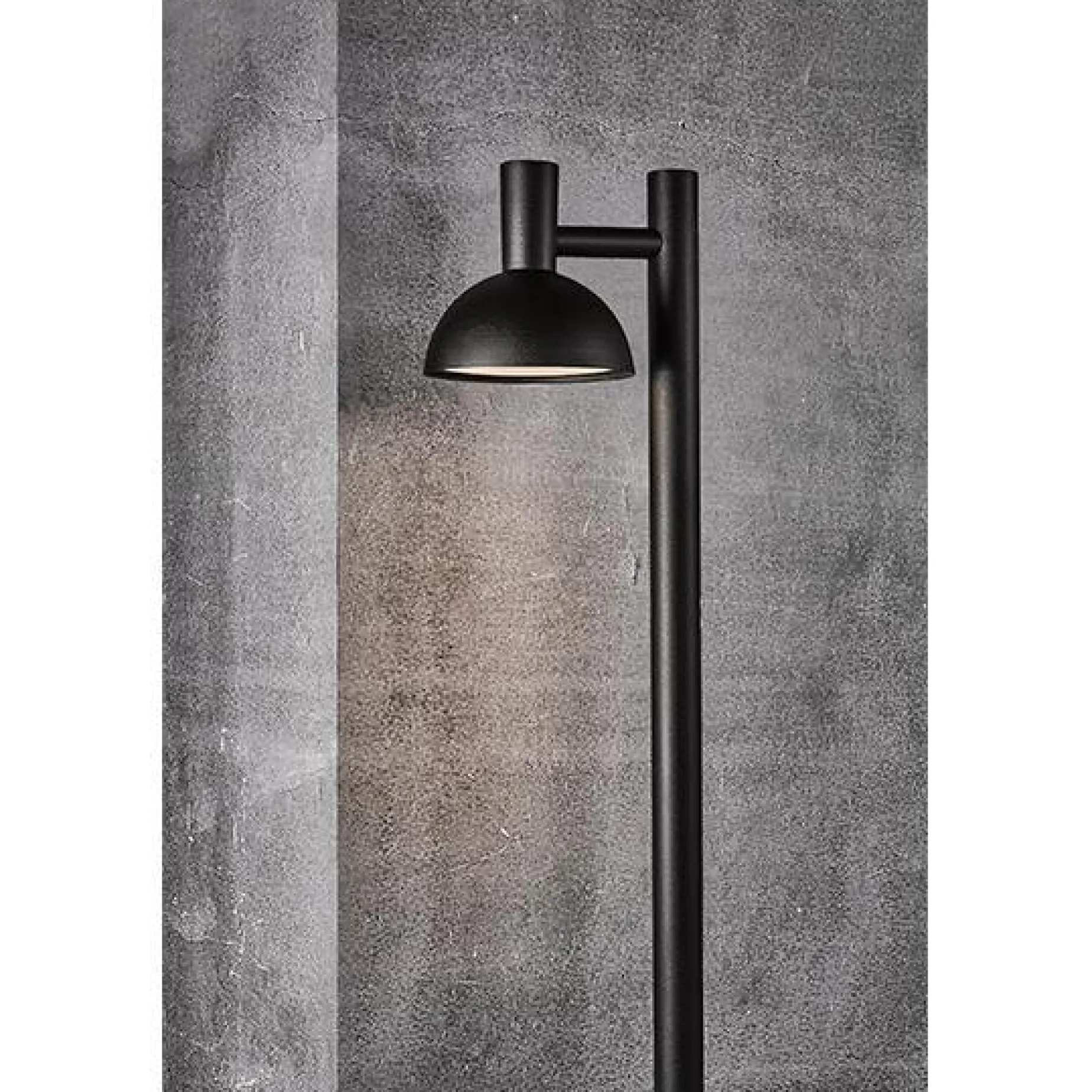 Arki 100 out | black