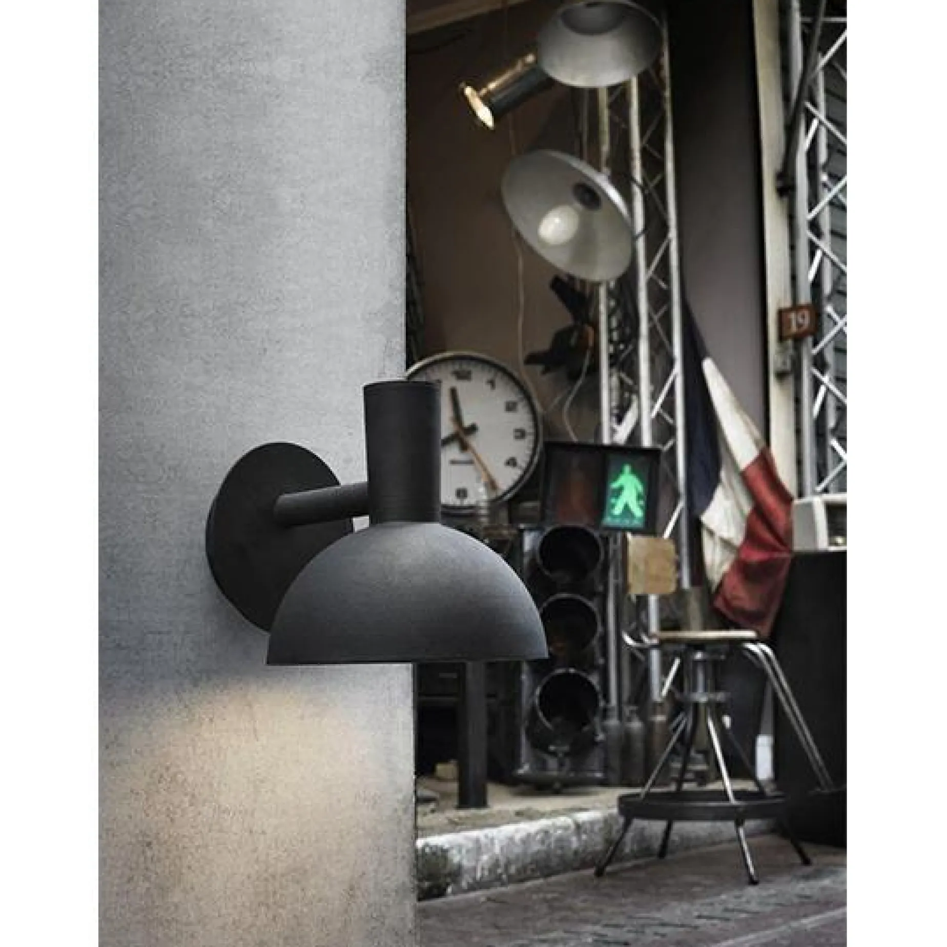 Arki 20 out | black