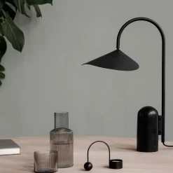 Arum table | cashmere