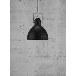 Aslak P | black