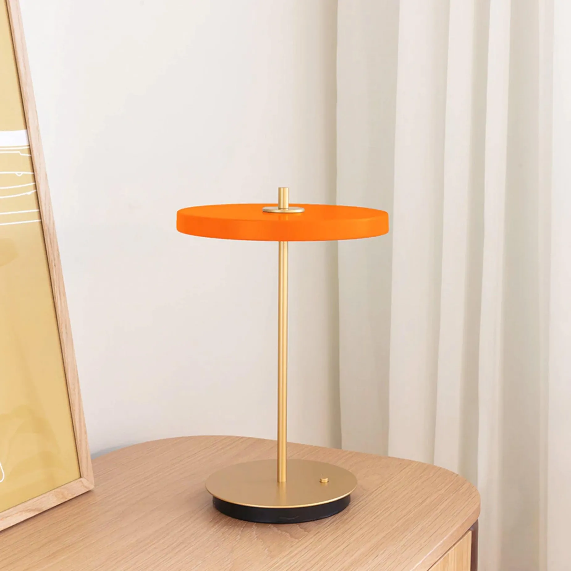 Asteria move portable | nuance orange