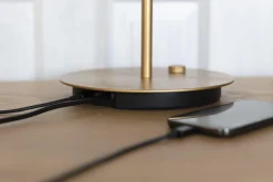 Asteria table | nuance olive