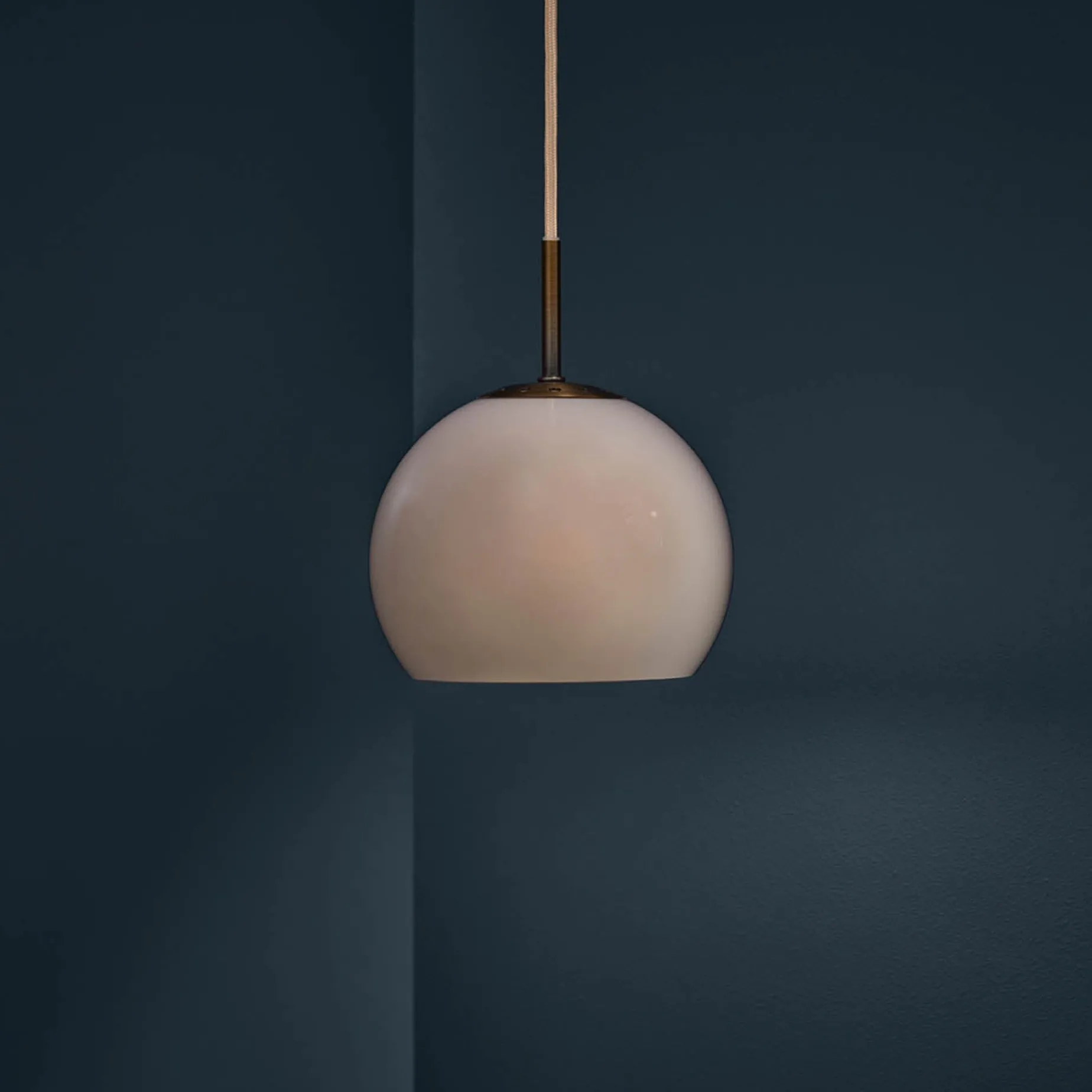 Ball 18 glass pendant | amber