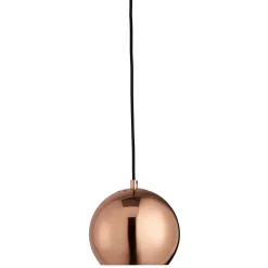 Ball 18 pendant | glossy red