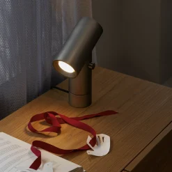 Beam table lamp H26 | black