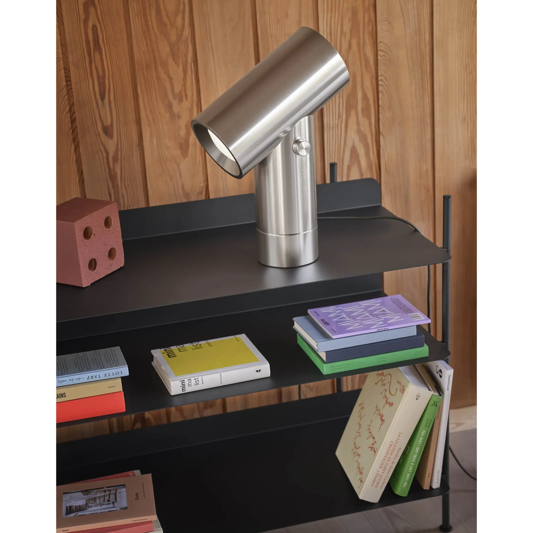 Beam table lamp H45 | polished aluminium
