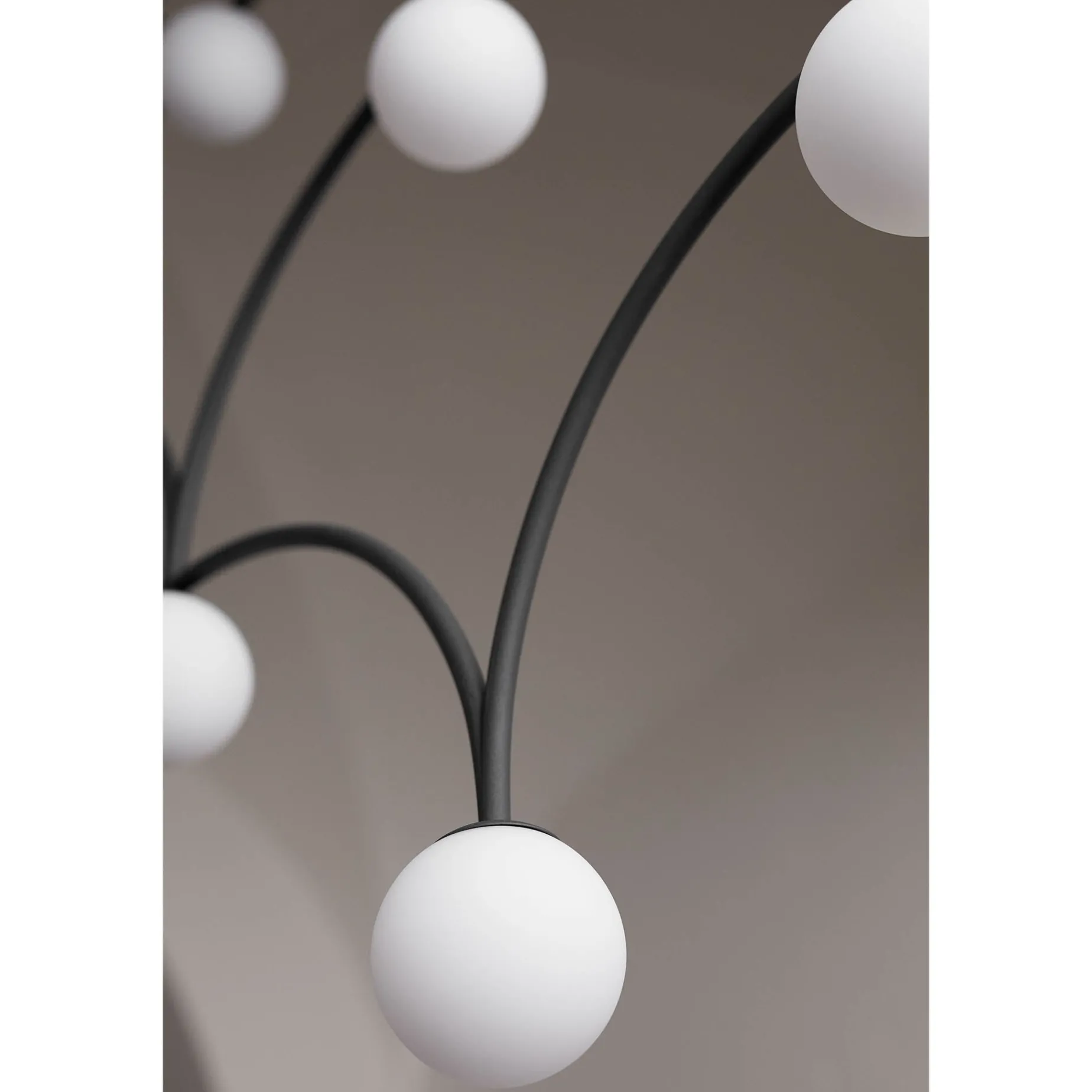 Bounce chandelier 116 | black