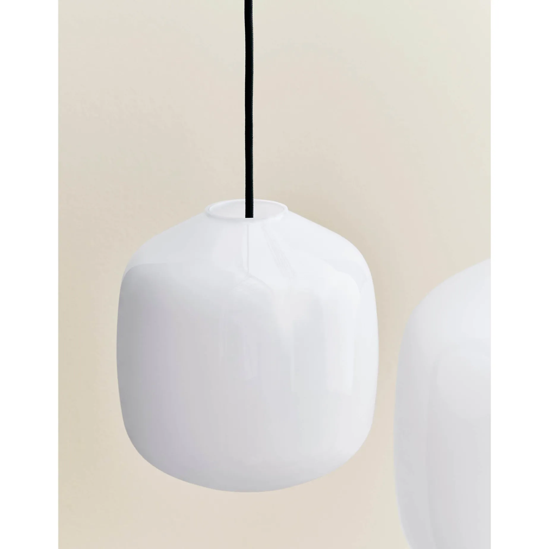 Buoy pendant lamp ⌀30 | opal white / rusty red
