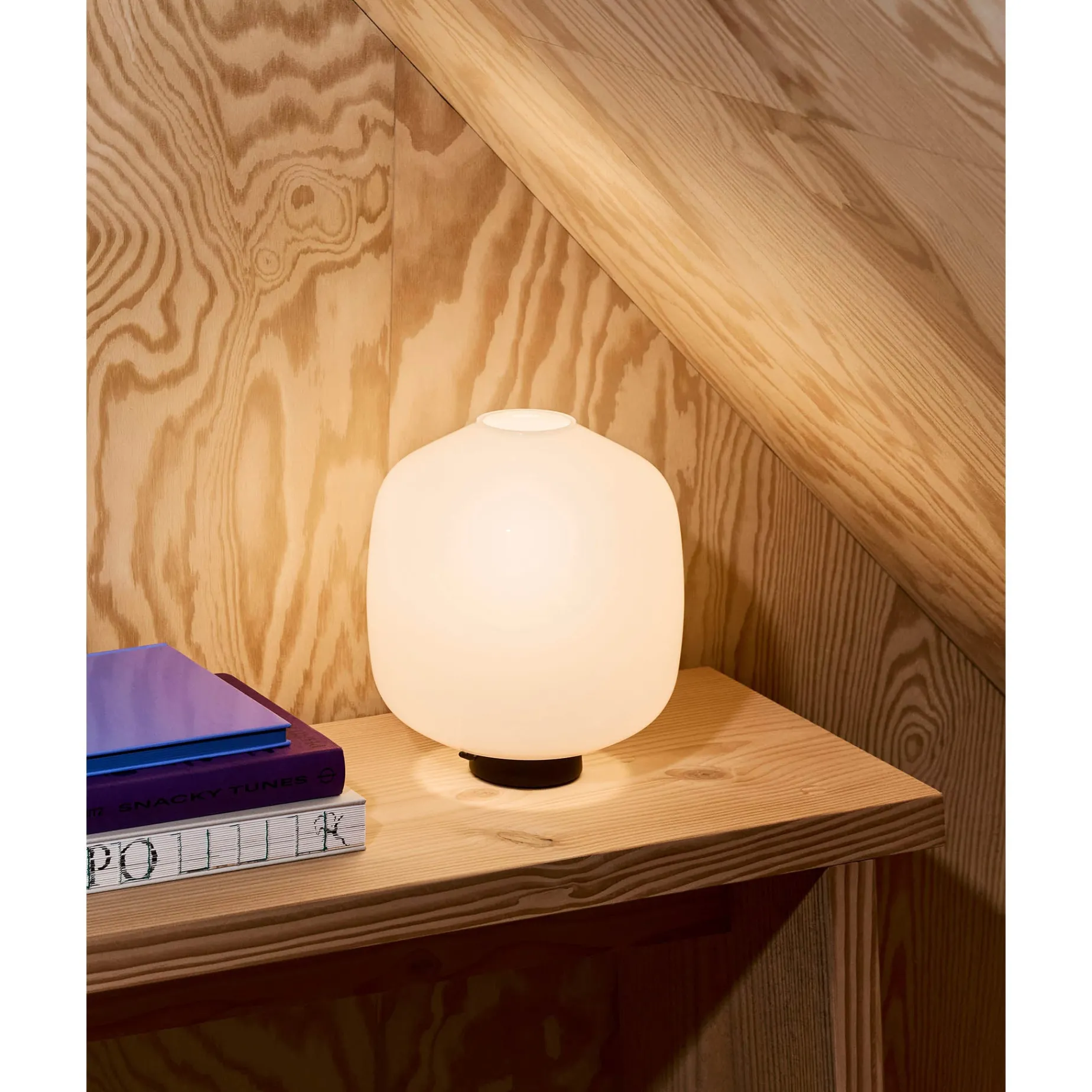 Buoy table lamp ⌀20-ø30 | opal white