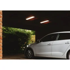 Burbank batten 90 sensor | white