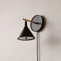 Cast Sconce Wall Lamp | black