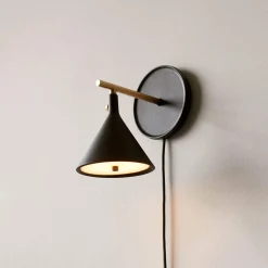 Cast Sconce Wall Lamp | black