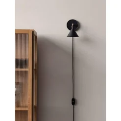 Cast Sconce Wall Lamp | black