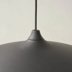 Circular pendant 55 | black