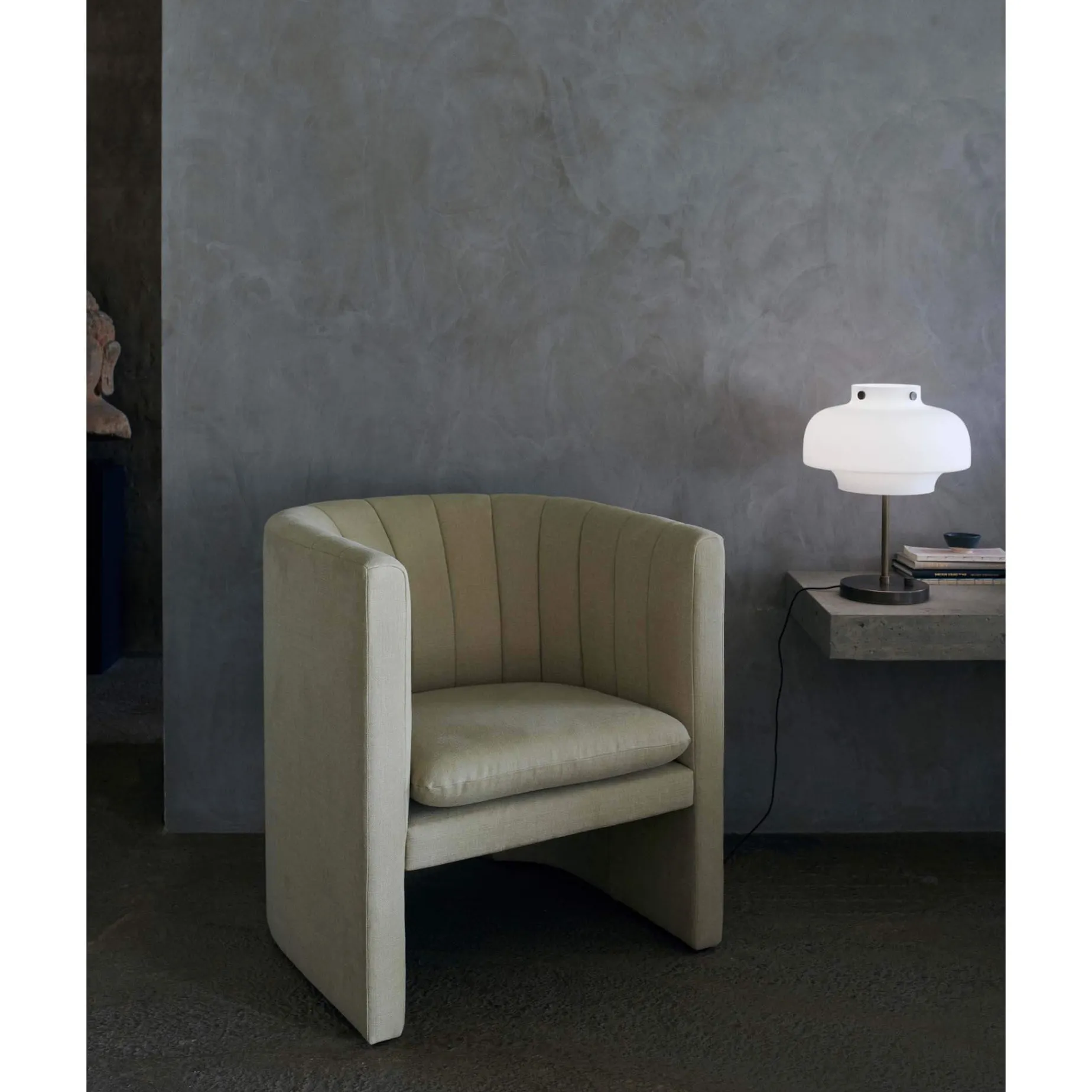Copenhagen table SC13 | opal glass