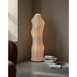Dae floor lamp | white