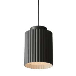 Donna 18 pendant | black ink