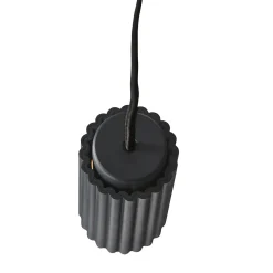 Donna 7 pendant | black ink