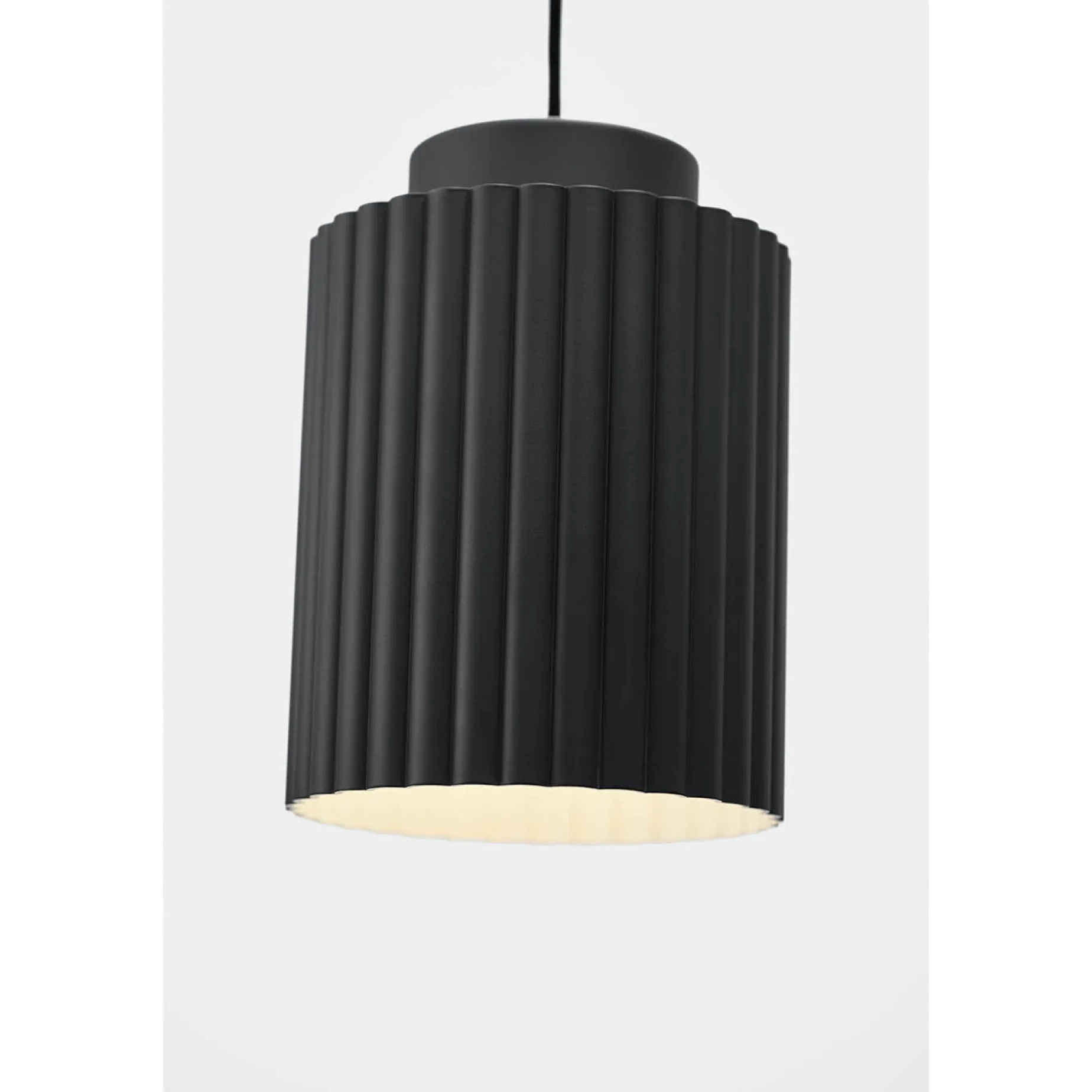 Donna 18 pendant | midnight blue