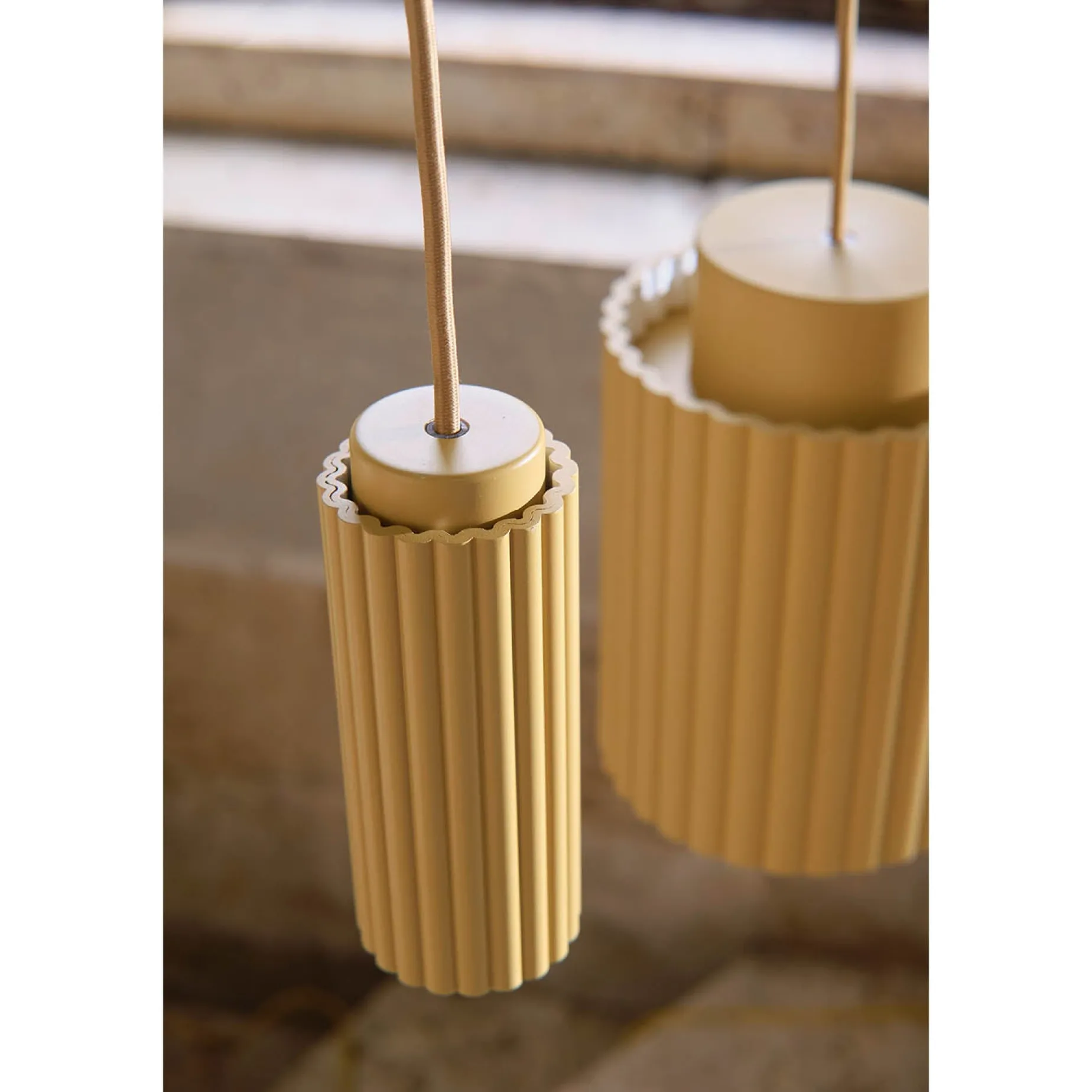 Donna 18 pendant | midnight blue