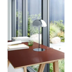 Ellen 20 table | Brass and black
