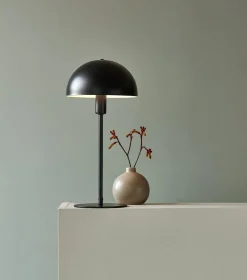 Ellen 20 table | chrome