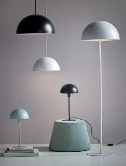 Ellen 20 table | light brown