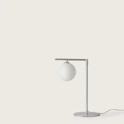 Endo table | chrome