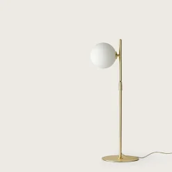 Endo table | chrome