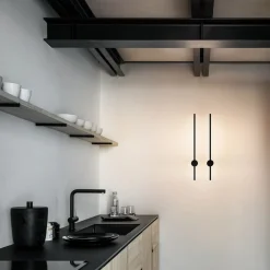 Essence wall 124 | black