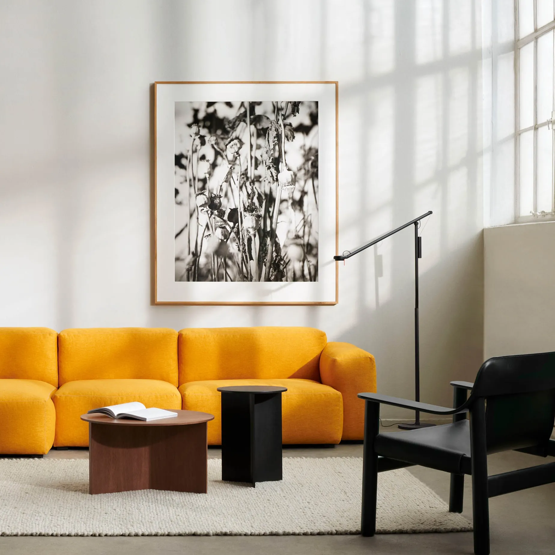 Fifty-Fifty floor lamp | soft black