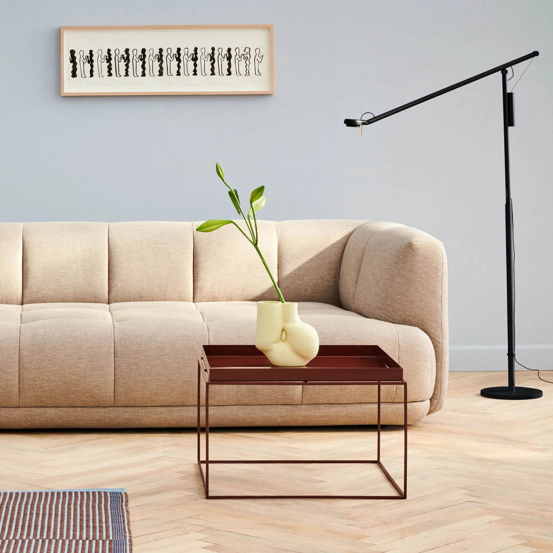 Fifty-Fifty floor lamp | soft black
