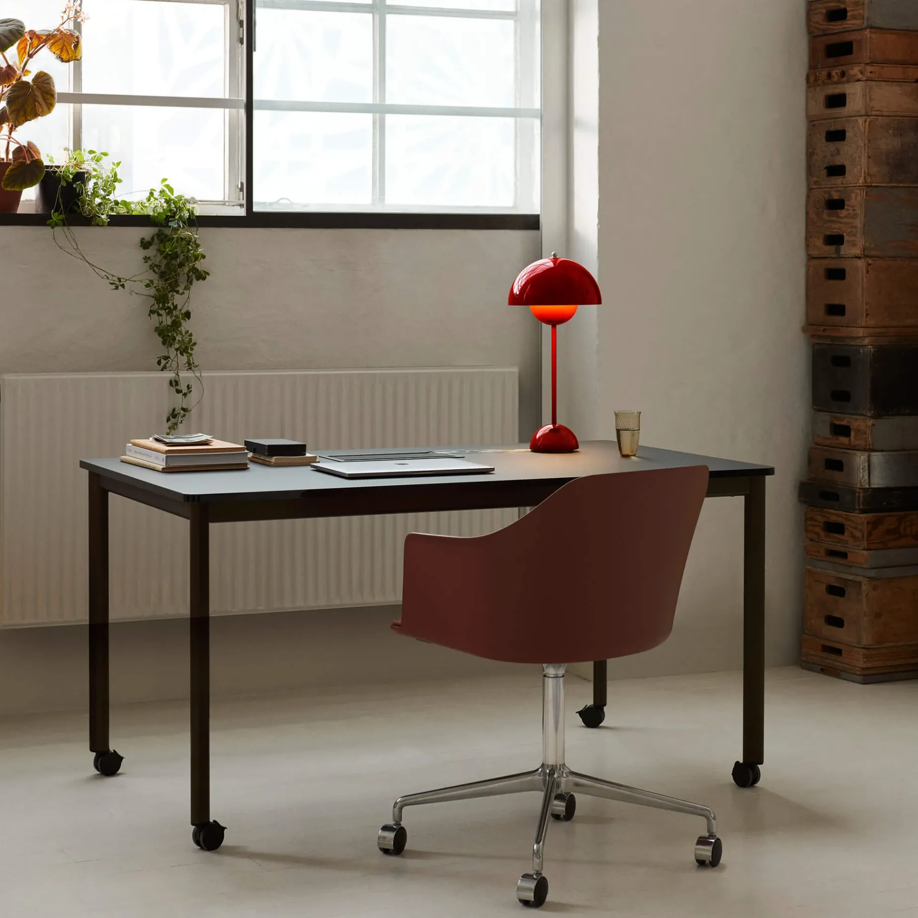 Flowerpot VP3 | mustard