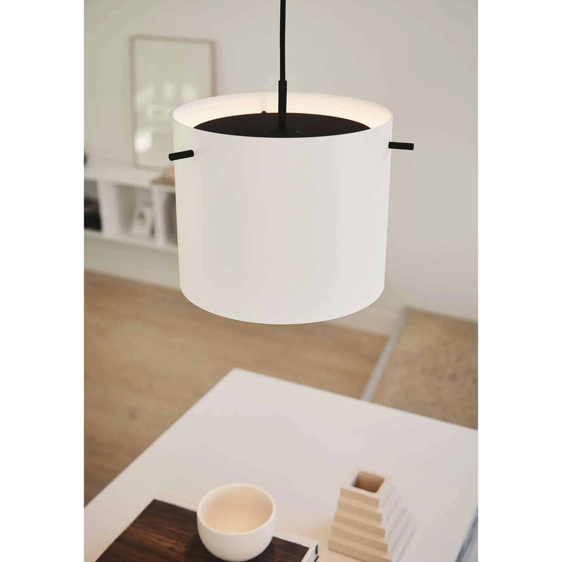 FM1954 large | matt black