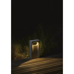 Glint post 700 | seaside concrete