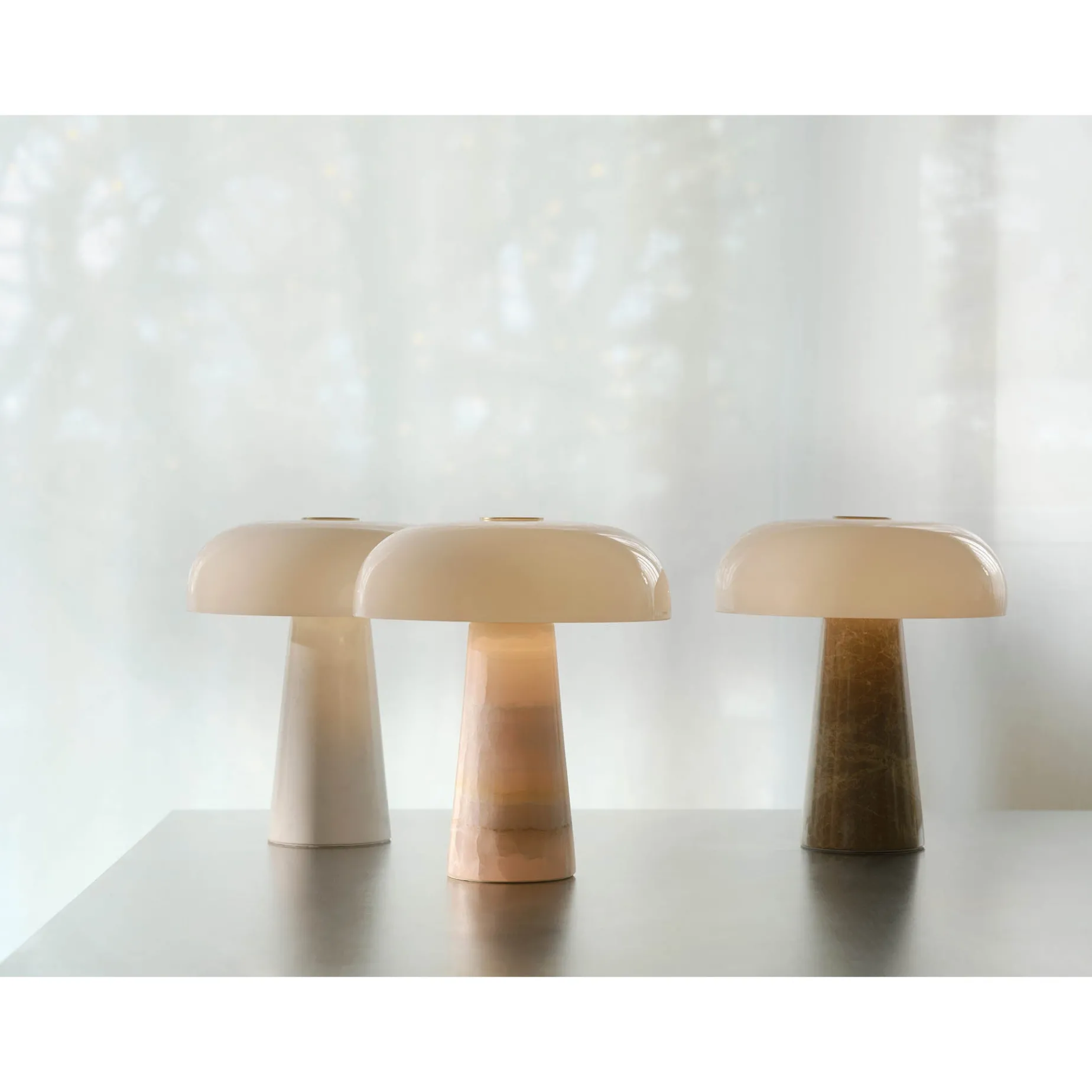 Glossy table mini | white marble