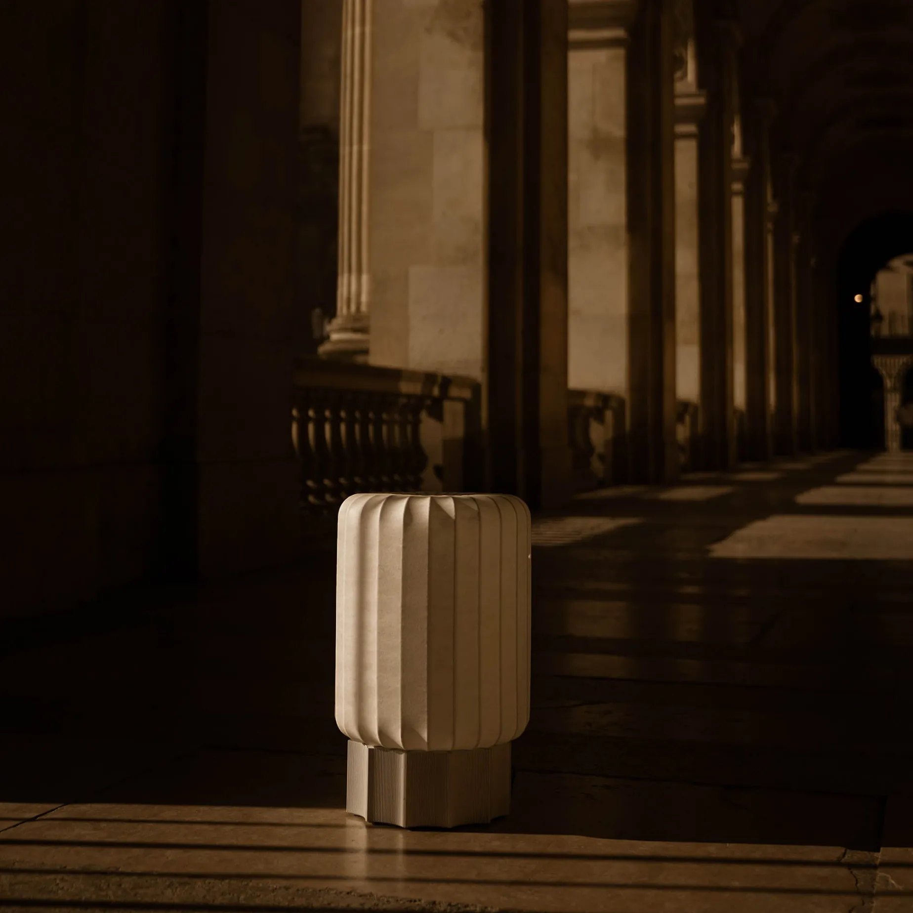 Half meter | cocoon and aluminium
