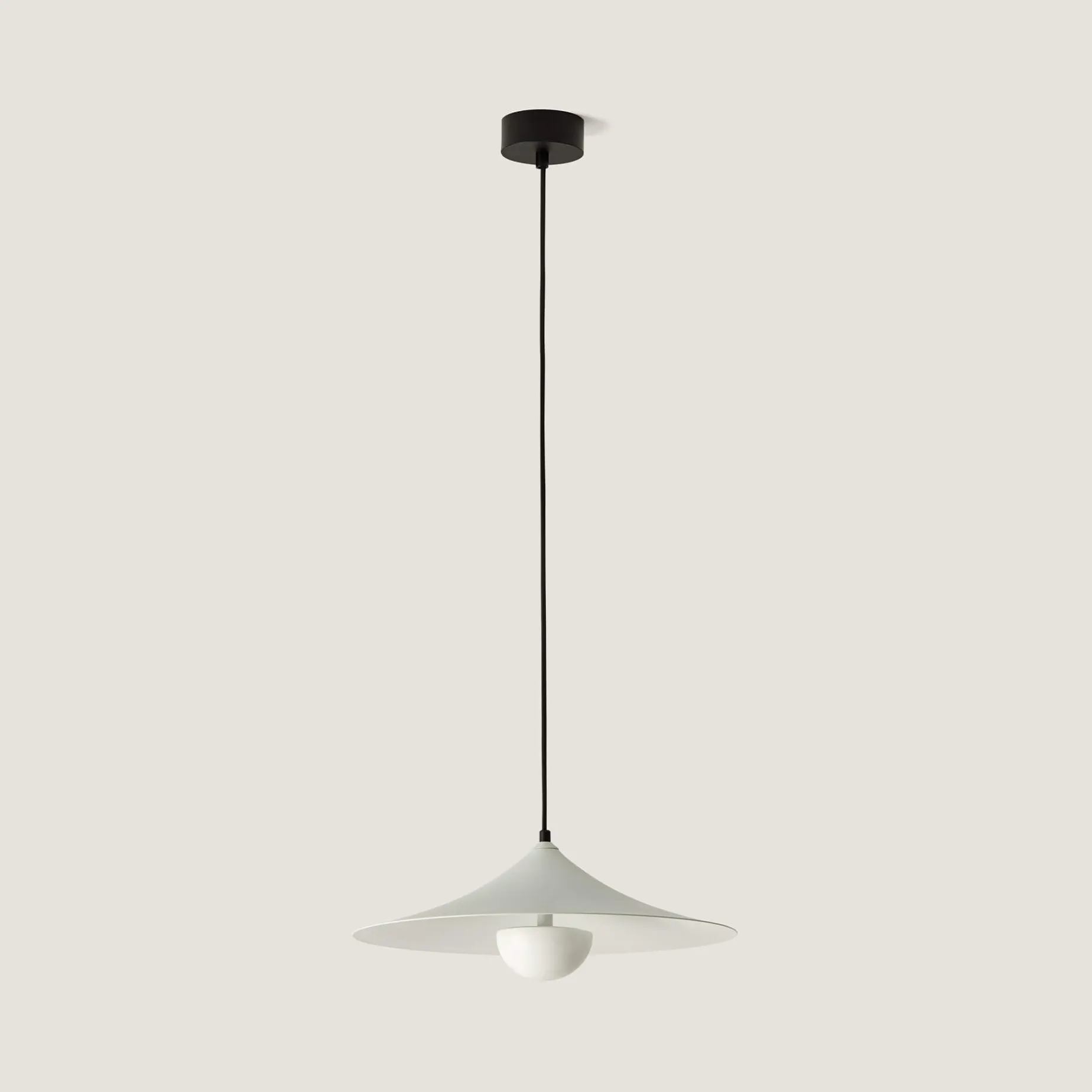 Hat ⌀40 pendant | matt black