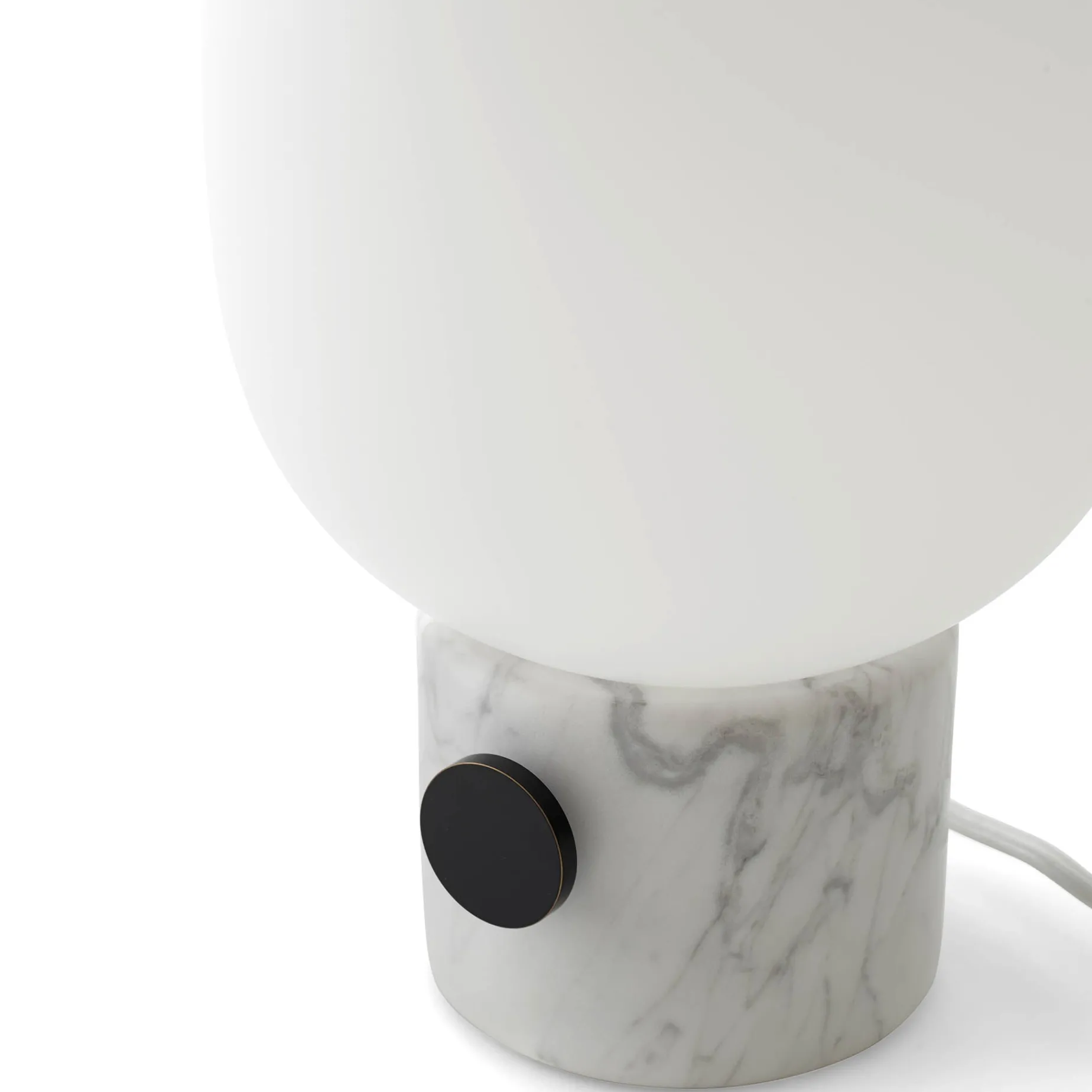 JWDA table lamp | carrara marble