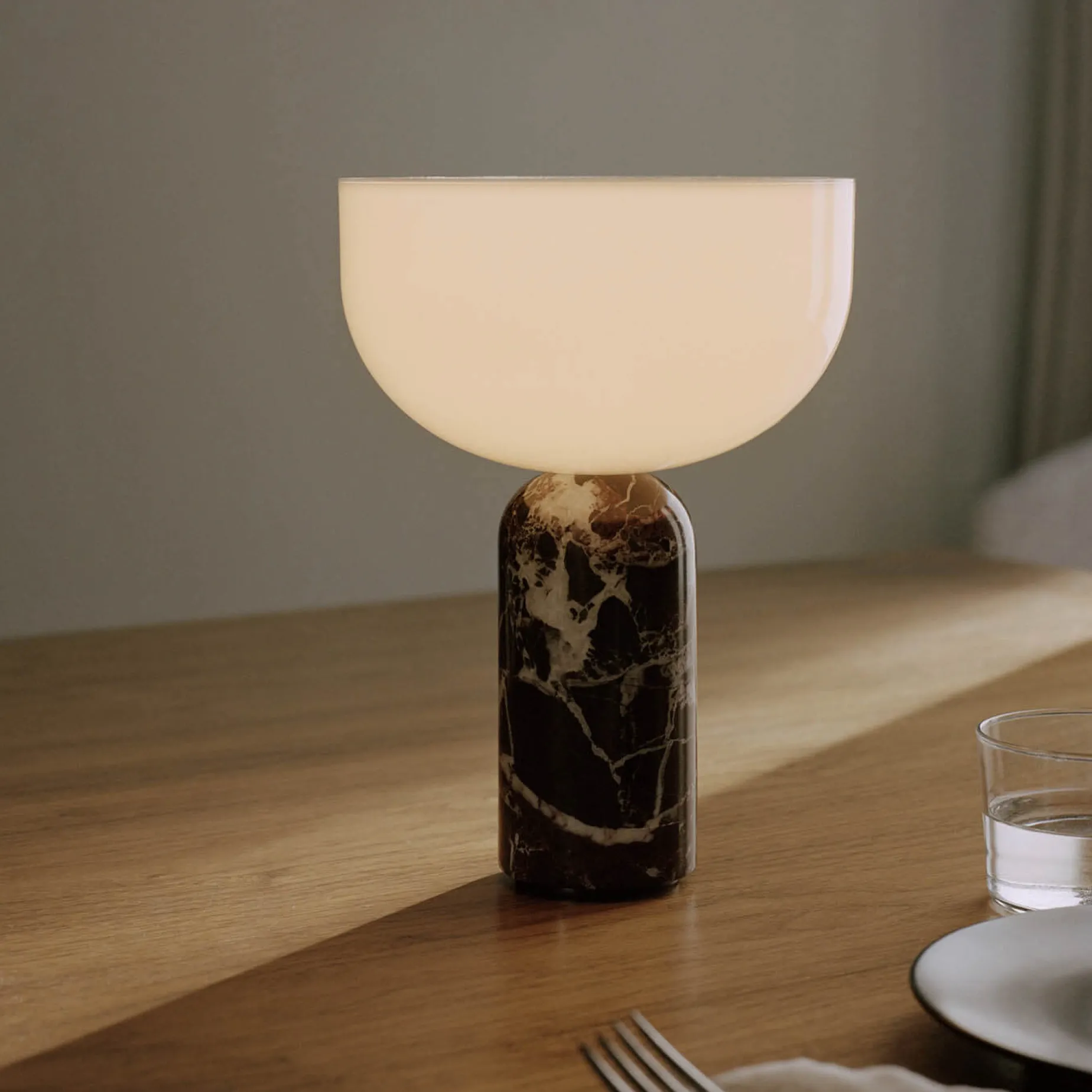 Kizu portable | kunis breccia marble