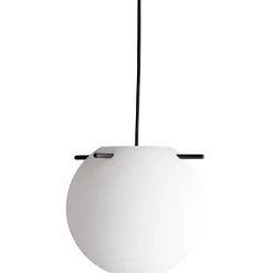 Koi pendant ⌀19-32 | opal white and black