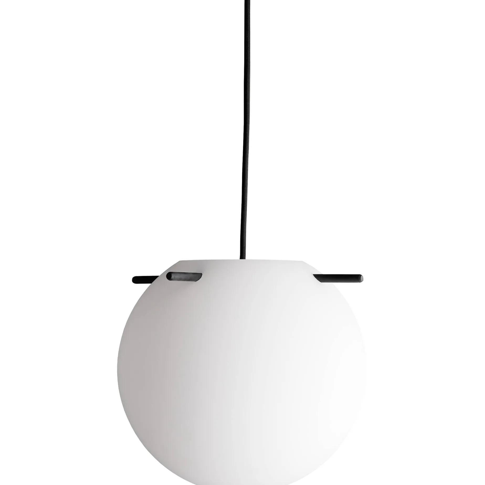 Koi pendant ⌀19-32 | opal white and black