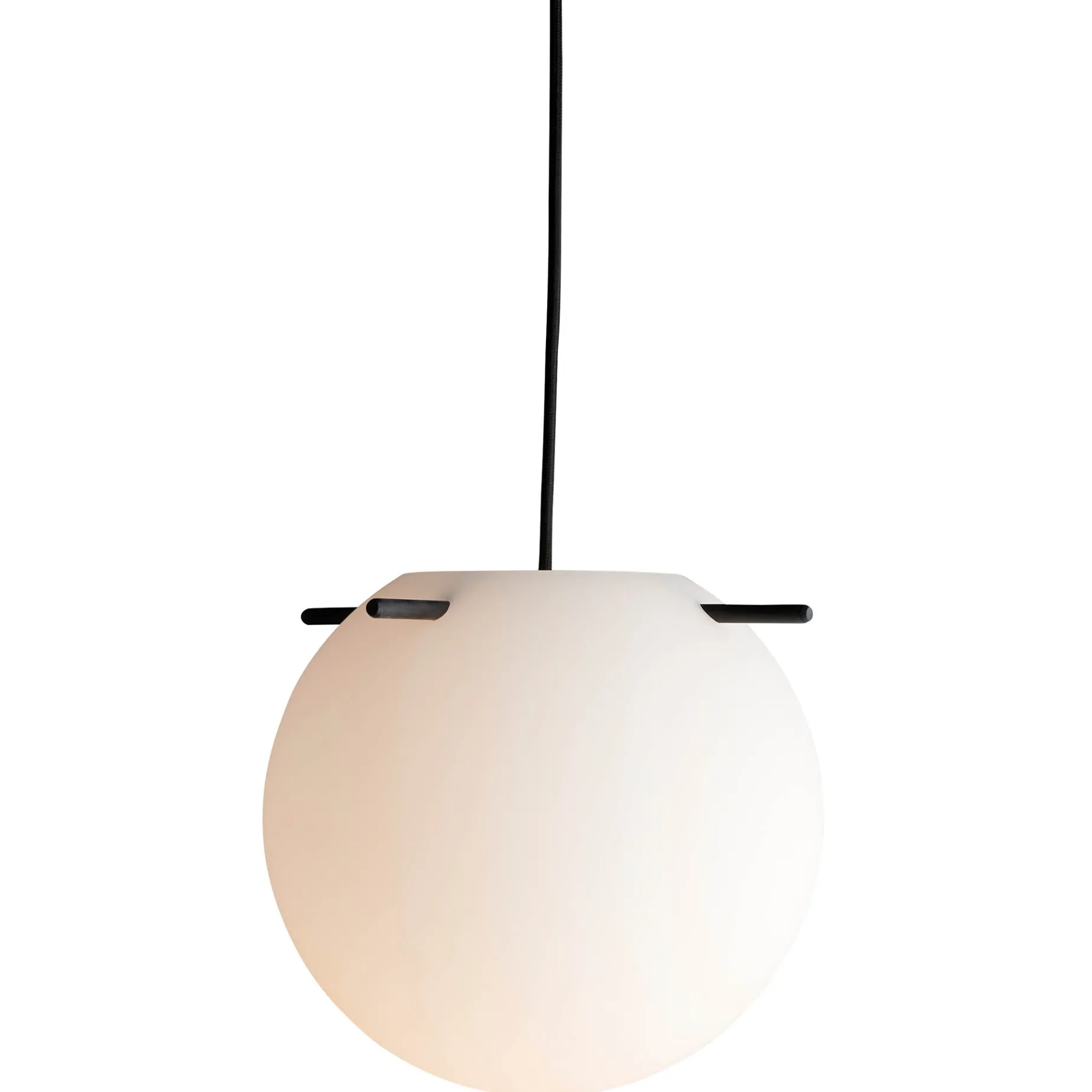 Koi pendant ⌀19-32 | opal white and black