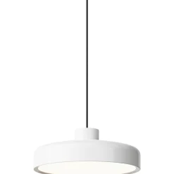 Lacquer pendant medium | black