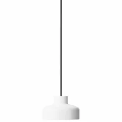 Lacquer pendant medium | black